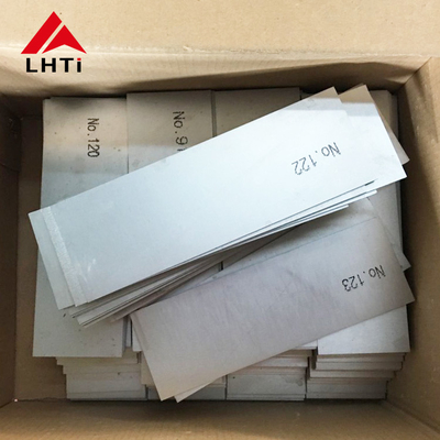 Buon prezzo Foglio di titanio certificato ASTM B265 con resistenza alla corrosione superiore e durezza Rockwell B80 in linea